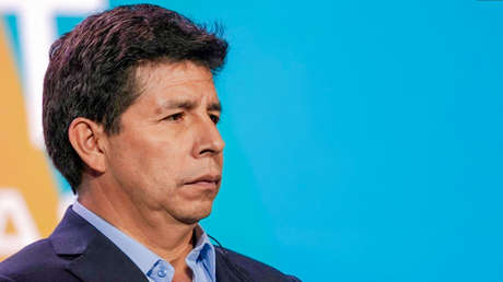 Comisión del Congreso peruano aprueba informe que recomienda acusar a Pedro Castillo