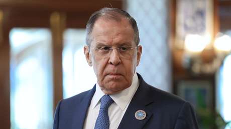 "Cada uno habla de lo que le duele": Lavrov a Macron, que acusó a Rusia de convertirse en "vasallo" de China