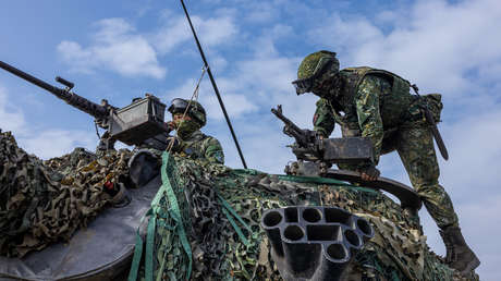 Taiwán podría pagar un precio "impensable" por las armas estadounidenses, advierte exministro de Defensa de la isla