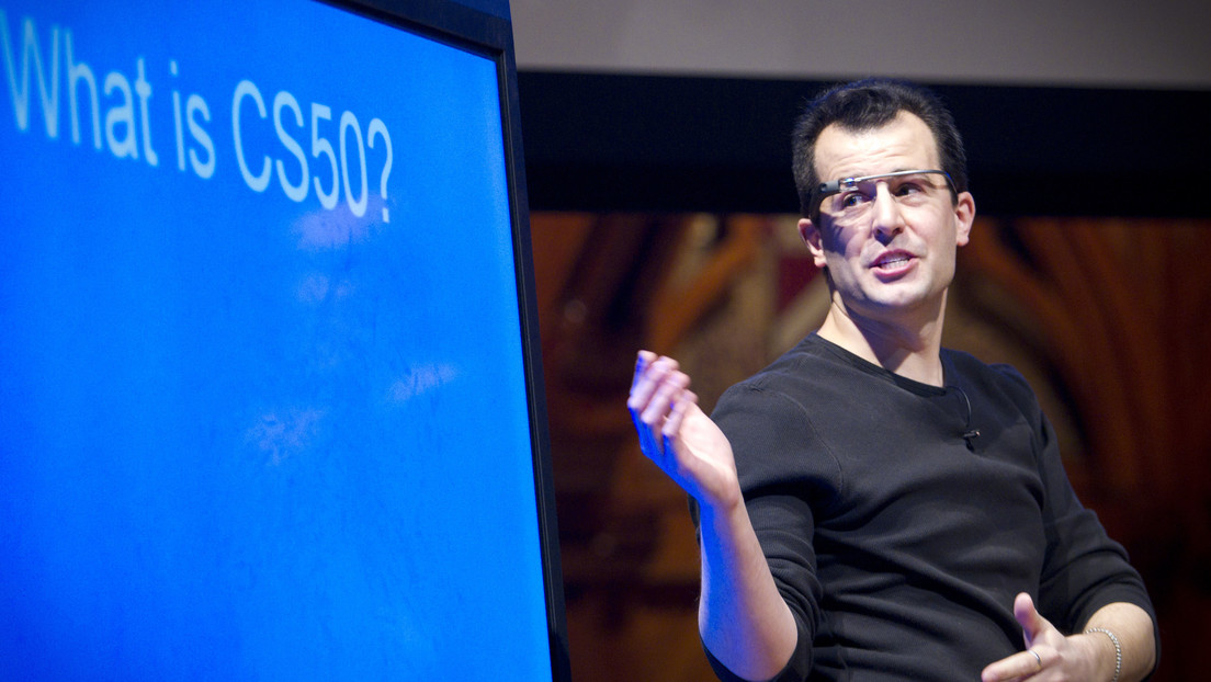 El curso de informática más popular de la Universidad de Harvard se impartirá con ayuda de la IA