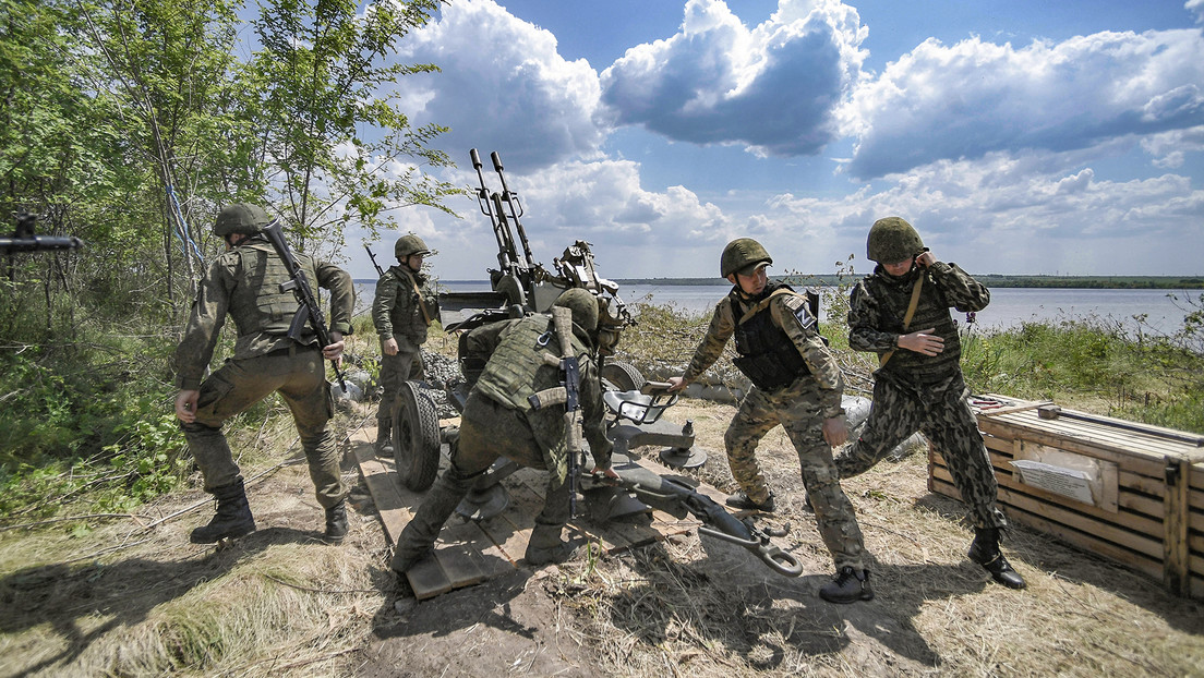Alcalde de Nóvaya Kajovka: Ucrania ha bombardeado con misiles la represa desde el verano pasado