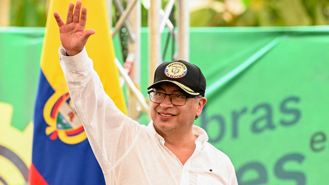 Petro saca músculo con una marcha de apoyo a sus reformas en medio del sismo político en Colombia