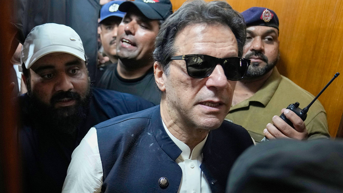 Ex primer ministro pakistaní afirma que EE.UU. conspiró en su contra tras negarse a condenar a Rusia