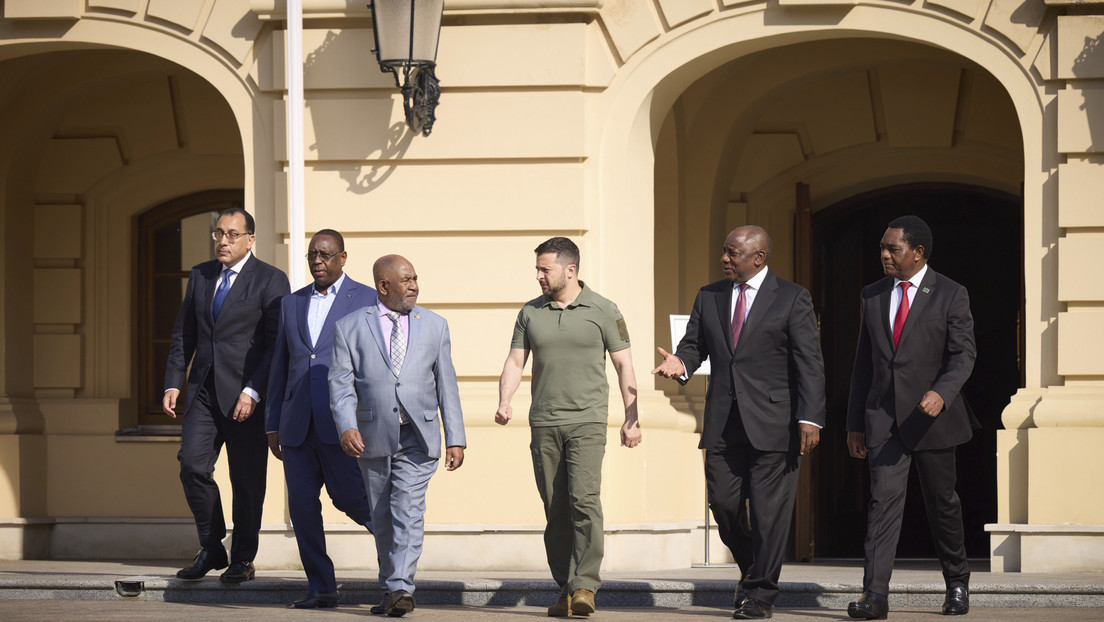 Desde la misión africana de paz desmienten los informes sobre explosiones y alerta aérea en Kiev