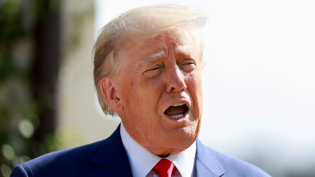 Trump afirma que no devolvió los documentos clasificados porque estaba "muy ocupado"