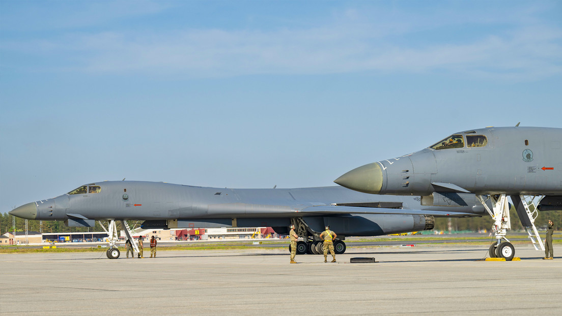 Bombarderos de EE.UU. aterrizan por primera vez en Suecia para unas maniobras conjuntas
