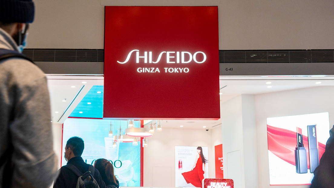 Chinos boicotean cosméticos de Japón frente al temor por el agua radiactiva