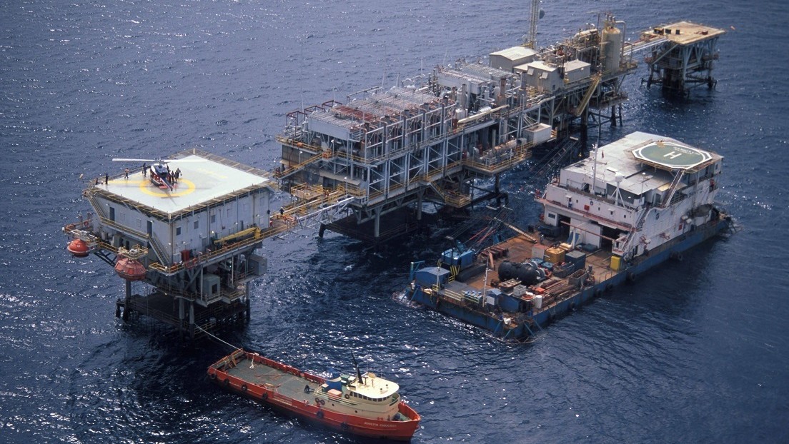 El mayor productor de petróleo de África acumula 3.000 millones de dólares en deudas con comerciantes