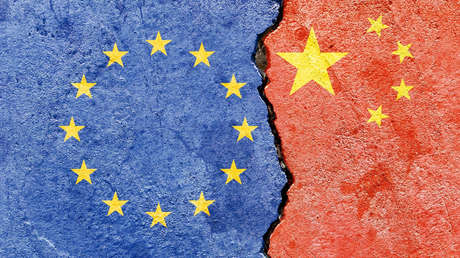 Asia debería aprender "algo muy importante de la falta de éxito" de Europa, dice exembajador chino en EE.UU.