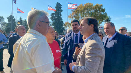 "Tenés más versos que Benedetti": Tachan de mentiroso a Lacalle en un acto oficial