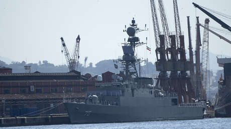 La Armada iraní equipa por primera vez un buque con misiles de 2.000 km de alcance