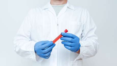 Planean someter a un millón de británicos a un análisis de sangre que podría detectar 50 tipos de cáncer