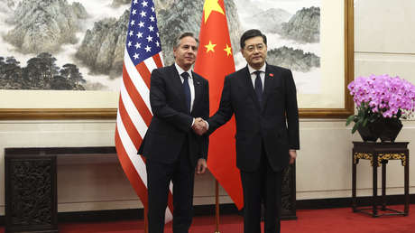 Canciller chino a Blinken: "Las relaciones entre Pekín y Washington están en su punto más bajo"
