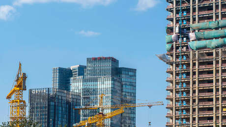 China recorta los tipos de interés de los préstamos por primera vez en 10 meses