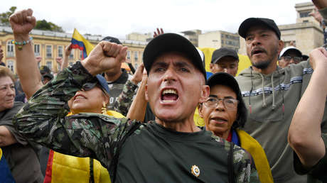 Escándalo en Colombia tras pérdida de 138 millones de dólares de un fondo de retiro militar