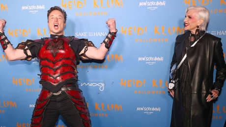 La madre de Elon Musk 'cancela' el "combate en jaula" de su hijo contra Zuckerberg