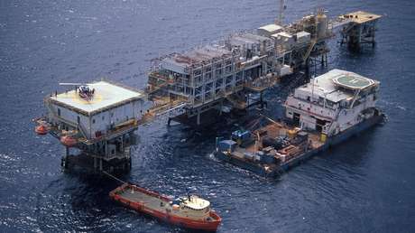 El mayor productor de petróleo de África acumula 3.000 millones de dólares en deudas con comerciantes