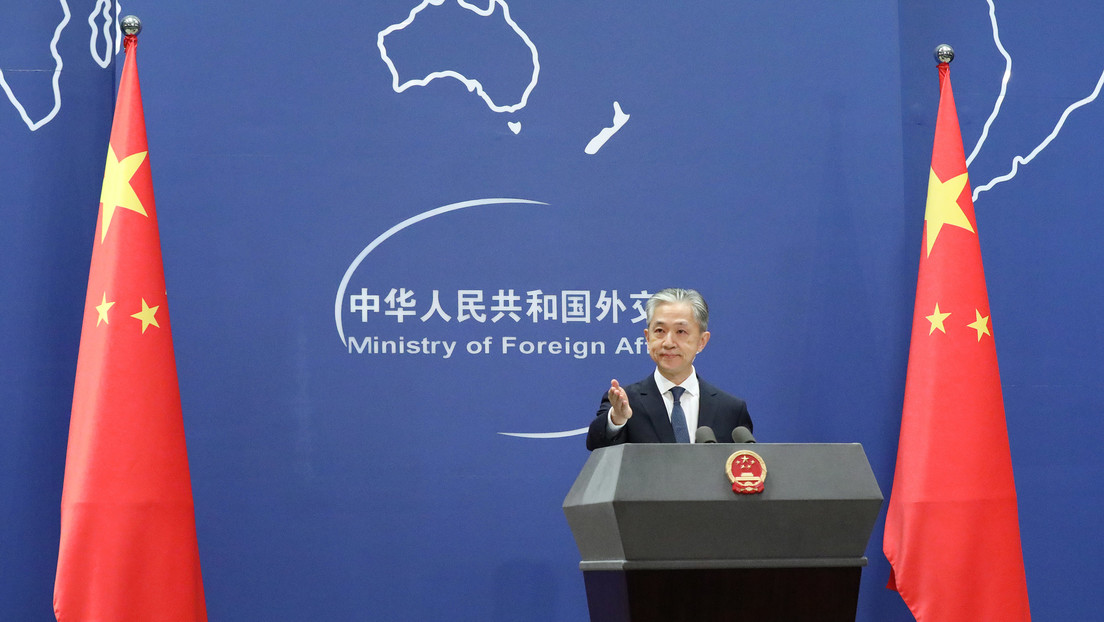 China declara que los que confían en la seguridad del agua de Fukushima deberían beberla ellos mismos