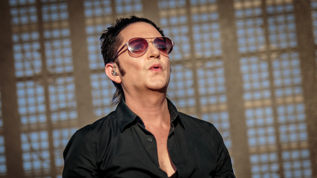 Investigan al vocalista de Placebo por llamar "pedazo de mierda" a la primera ministra de Italia