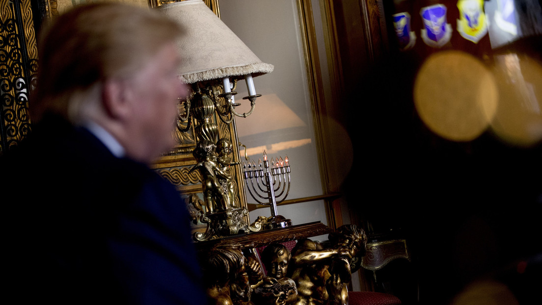 Haaretz: Israel busca recuperar sus tesoros nacionales "atrapados" en la residencia de Trump