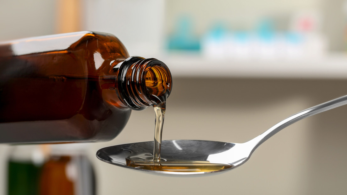 Gambia destituye a dos altos funcionarios por la muerte de niños a causa de jarabe para la tos