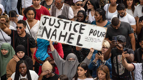 Recaudan más de 1,5 millones de dólares para la familia del policía que mató a un joven en Francia