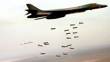 "Otro paso hacia la escalada": Rusia reacciona a reportes sobre la posible entrega a Ucrania de bombas de racimo por EE.UU.