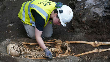 Hallan en Dublín esqueletos de la Edad Media y restos de edificios que se añadirán a un nuevo hotel