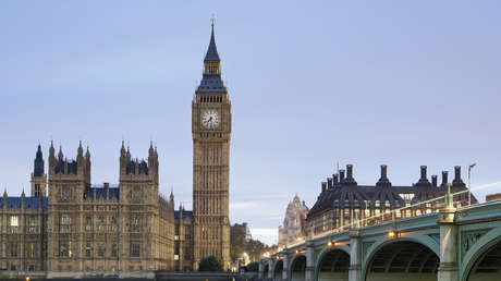 The Guardian: Más de 50 diputados británicos tuvieron en secreto participaciones en empresas cotizadas