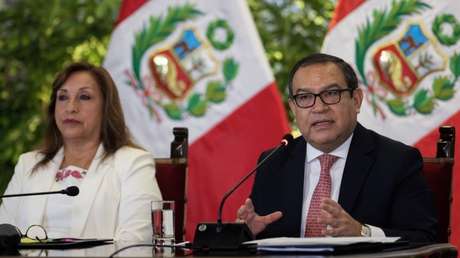 Premier de Perú dice que investigarán la denuncia por plagio de tesis de Boluarte