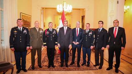 Jefe del Comando de Operaciones Especiales de EE.UU. se reúne con Mario Abdó en su gira por América Latina