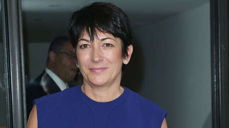 Expareja de Jeffrey Epstein acusa a una guardia de prisión de abuso sexual