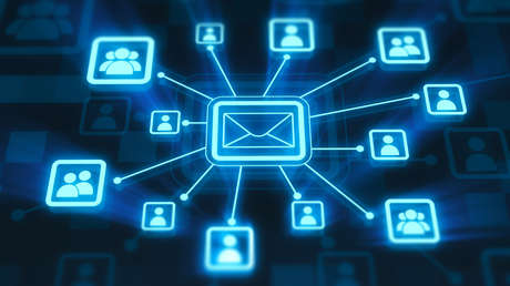 Error tipográfico filtra millones de correos electrónicos militares estadounidenses