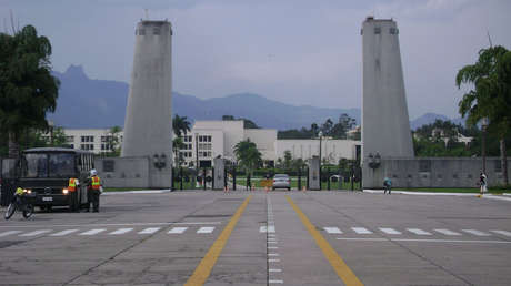 Ni izar banderas, ni toques de corneta: Lula extingue las escuelas cívico-militares de Bolsonaro