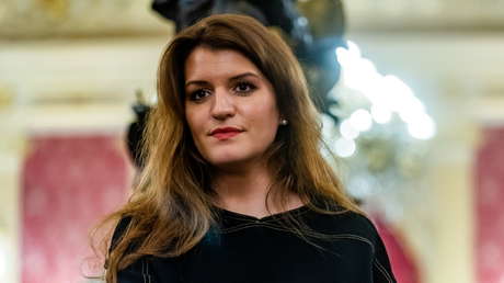 Secretaria de Estado francesa renuncia tras posar para la revista Playboy