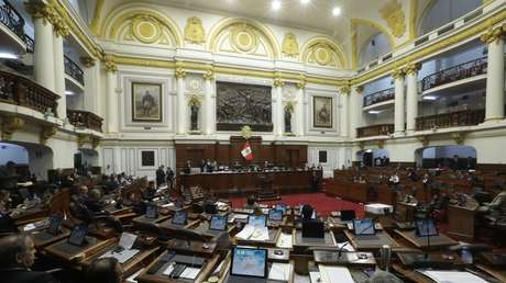Partido de izquierda se une con el fujimorismo en Perú para alcanzar la mesa directiva del Congreso