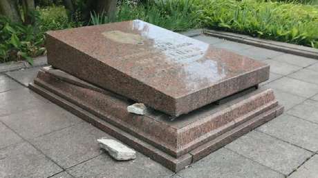 Intentan robar en Ucrania los restos de un héroe soviético que acabó con la vida de 11 generales nazis