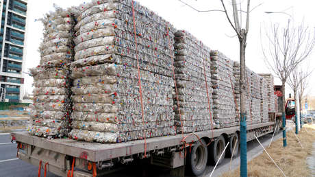 Una familia gana millones de dólares reciclando basura de manera fraudulenta y ahora se enfrenta a la cárcel