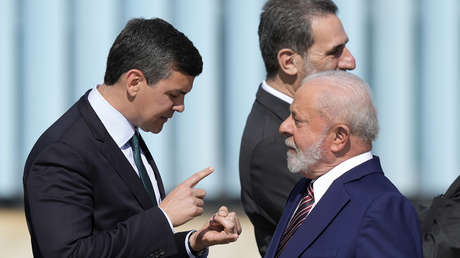 Presidente electo paraguayo, Santiago Peña, pide a Lula renegociar el acuerdo de la presa de Itaipú