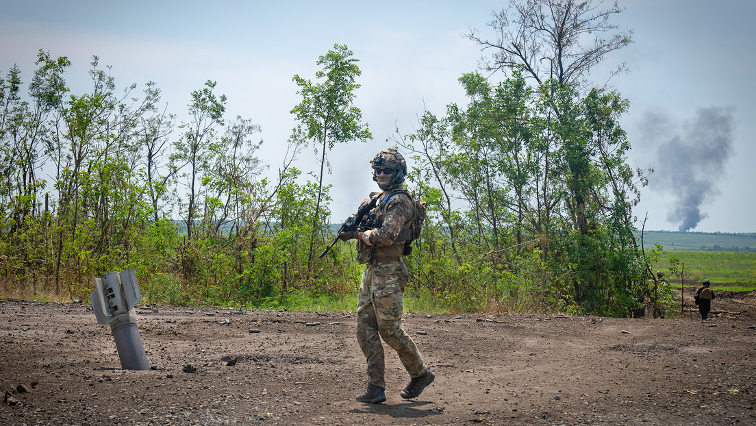 Inteligencia británica: La "maleza" y los "arbustos" dificultan la contraofensiva de Kiev