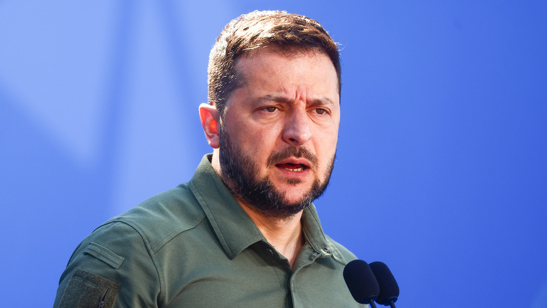 Zelenski anuncia nuevos despidos de funcionarios en un intento por frenar la corrupción