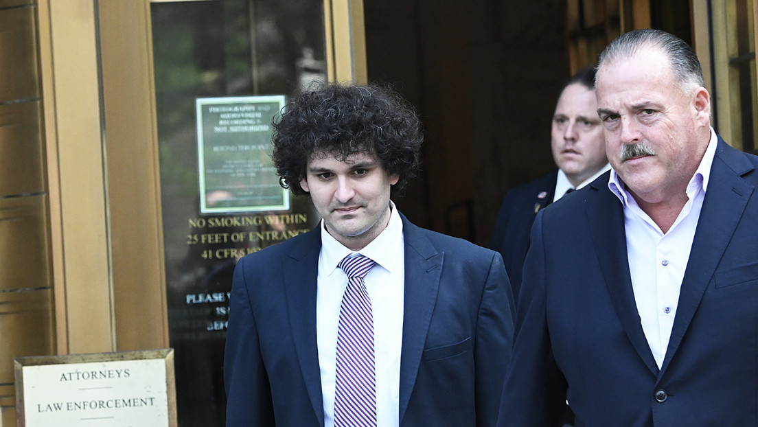 Acusan al cofundador de FTX de usar fondos robados a clientes para donaciones políticas