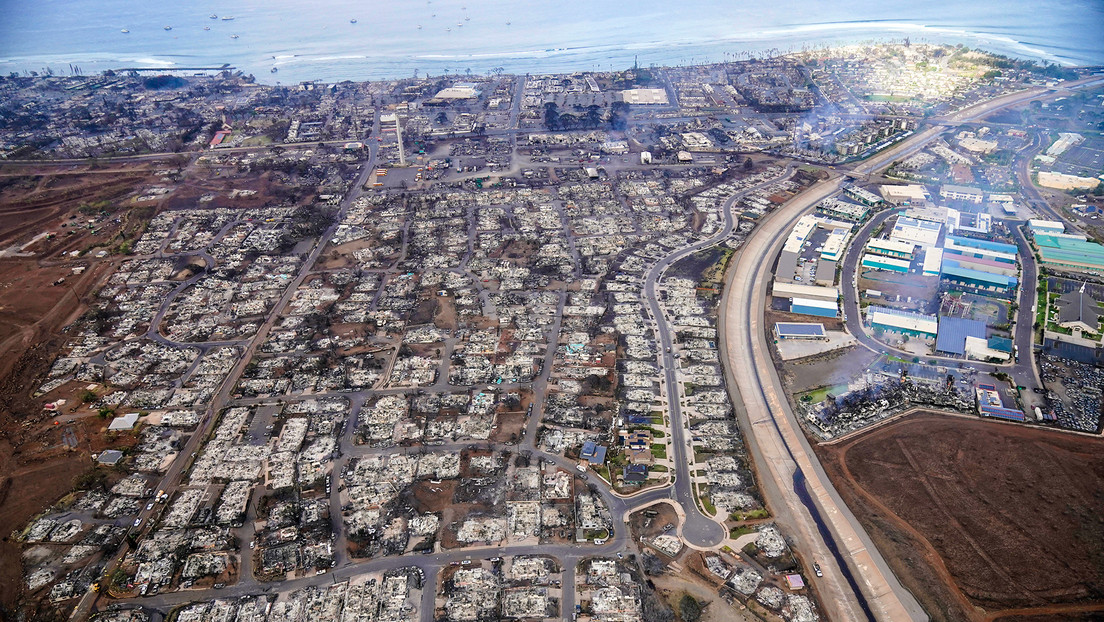 Denuncian que inversores buscan comprar las tierras de las víctimas tras los incendios en Hawái