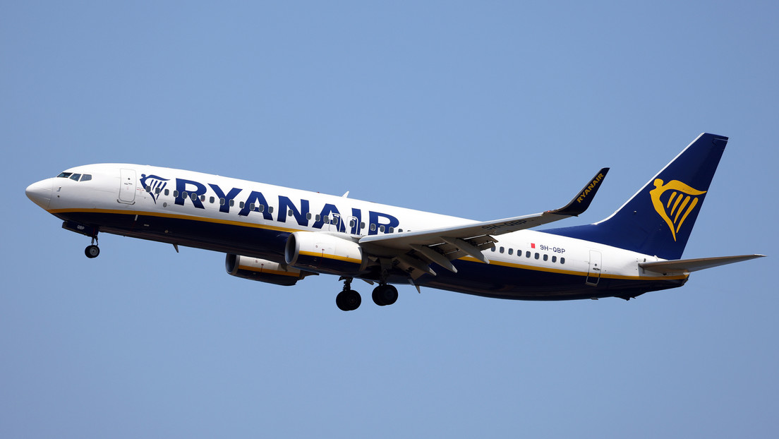 Llueven críticas sobre una aerolínea que cobró 139 dólares a dos ancianos por imprimir sus tiquetes