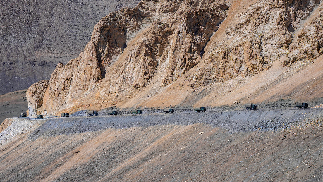 India y China acuerdan "mantener la paz y la tranquilidad" en su disputada frontera