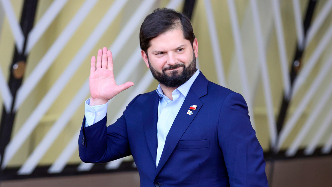 Boric busca una vía de diálogo con la oposición para avanzar en reformas cruciales para Chile