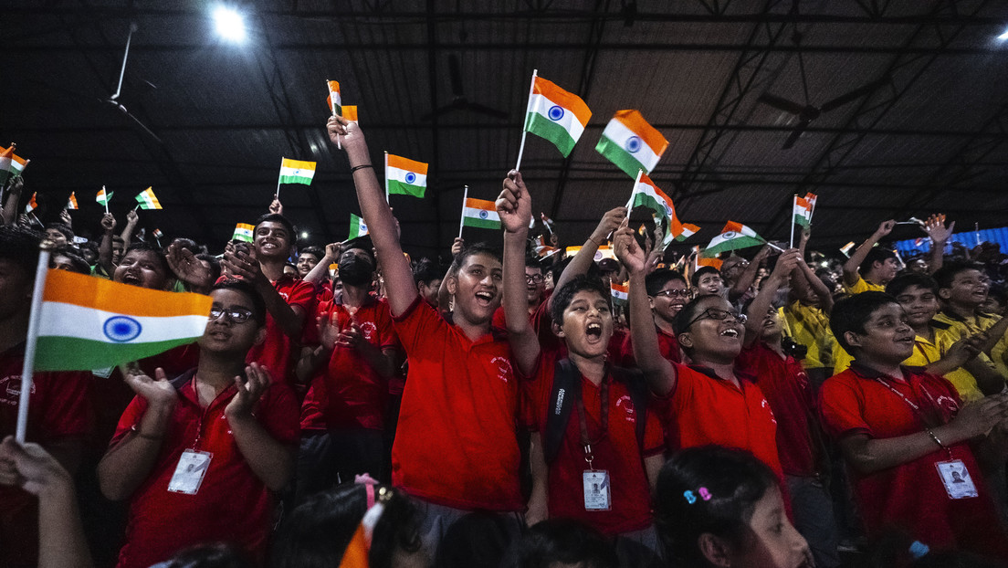 Putin felicita a la India por el exitoso alunizaje de su sonda cerca del polo sur de la Luna