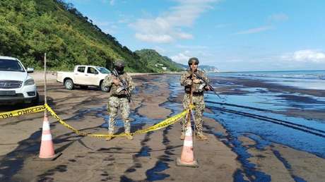 Ecuador decidirá en referendos si prohíbe la explotación petrolera y minera en dos reservas forestales