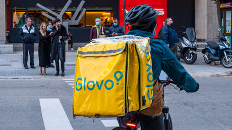 Regularizar trabajadores o ir a la cárcel: el ultimátum del Gobierno de España a Glovo