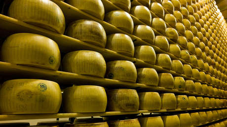 Un hombre muere sepultado por más de 15.000 quesos en Italia